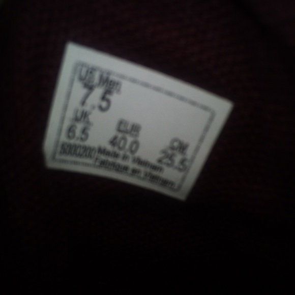 Vans - Picture 3 of 3